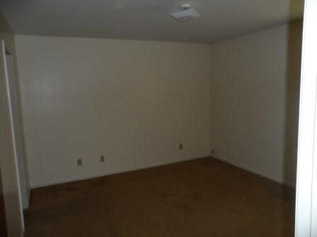 Building Photo - 523 Garden Grove
