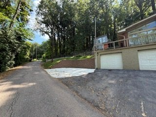 Building Photo - 831 E Cumberland Dr