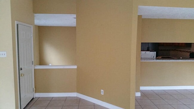 Building Photo - 16210 Olive Glen Dr