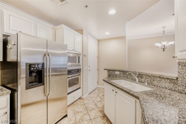 Building Photo - 43 E Agate Ave