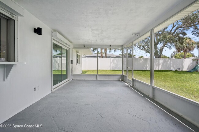 Building Photo - 311 12th Terrace