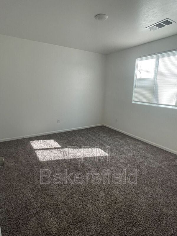 Building Photo - 3027 Q St