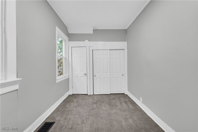 Building Photo - 3118 W 30th St