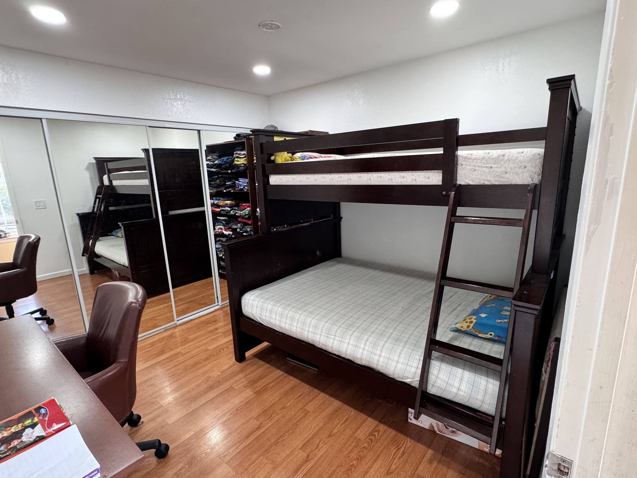 Bedroom-1 - 33067 Lake Michigan St