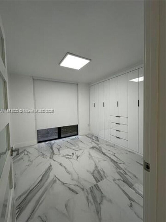 Building Photo - 11790 SW 18th St