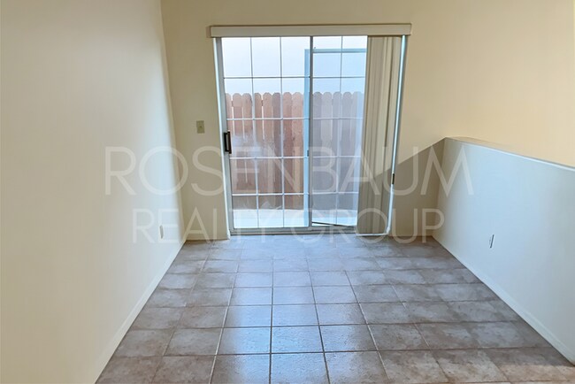 Building Photo - 8400 E Leigh Dr