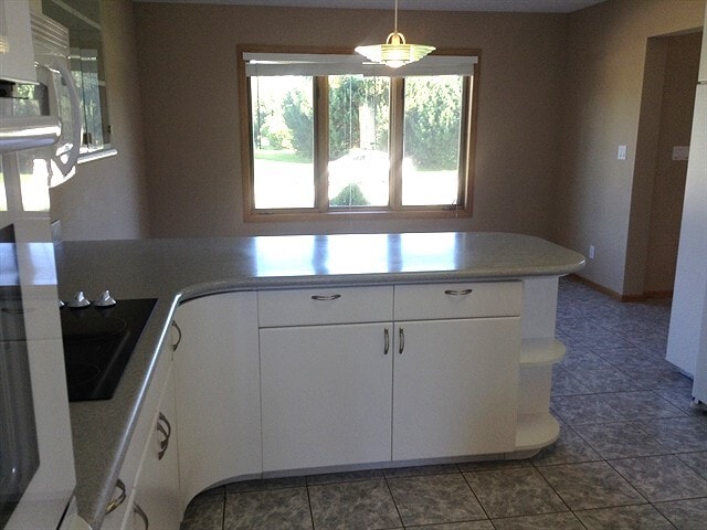 Building Photo - 3331 E Normandy Dr