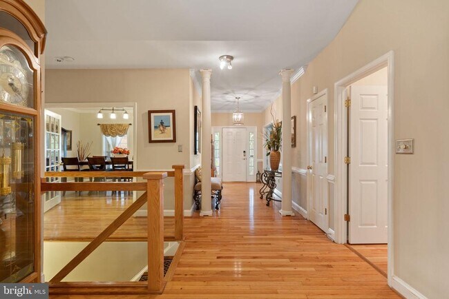 Primary Photo - 61 Kirby Ln
