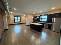 Building Photo - Penn Ave