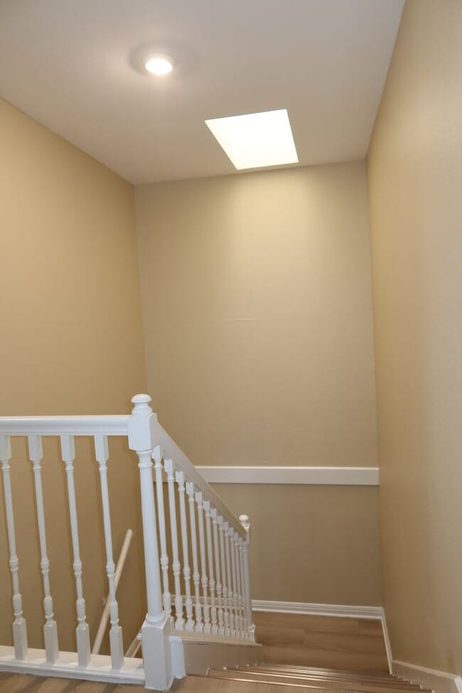 Building Photo - Foster Lane Town Homes NM