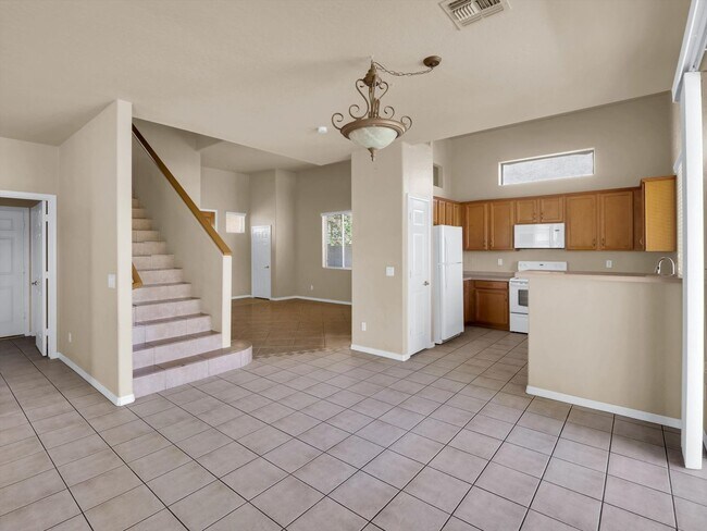 Building Photo - stunning 4-bedroom, 2-bathroom home