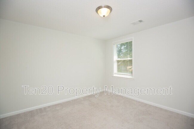 Building Photo - 7794 Garrett Rd