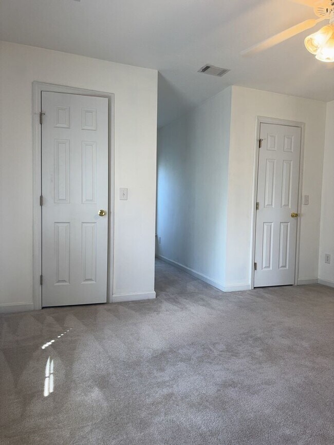 Building Photo - Beautiful Home in Martinez!