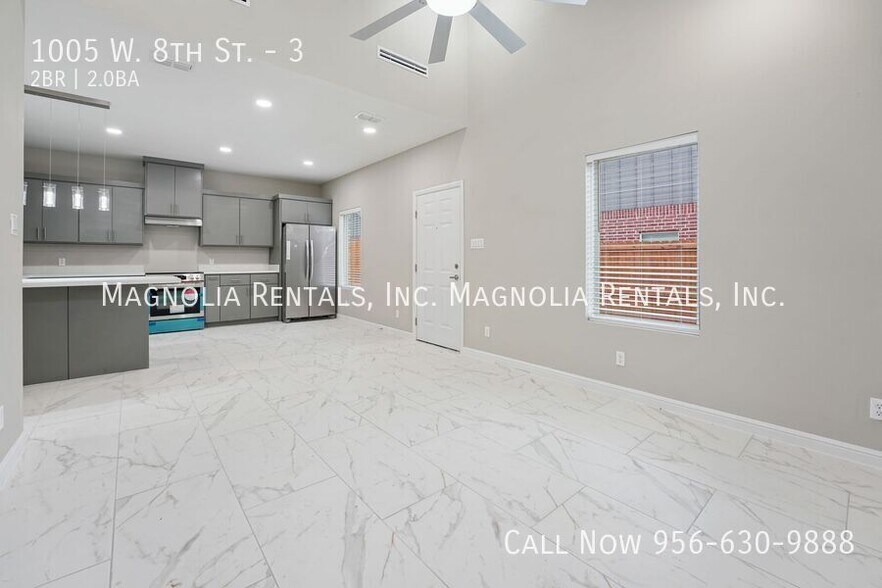 Building Photo - 1005 W 8th St