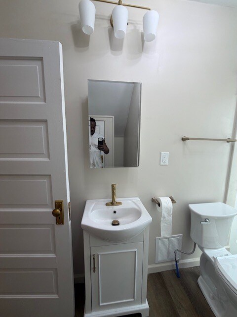 Building Photo - 819 S 24th St