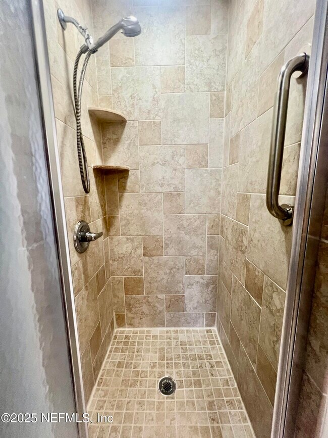 Building Photo - 8456 Bandera Cir W