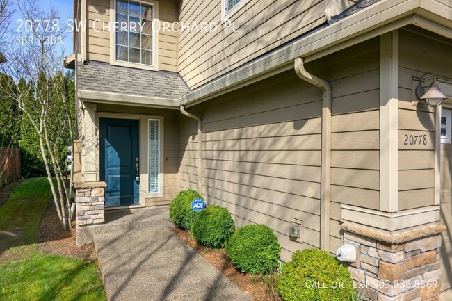 Building Photo - Upscale Townhome in Sherwood