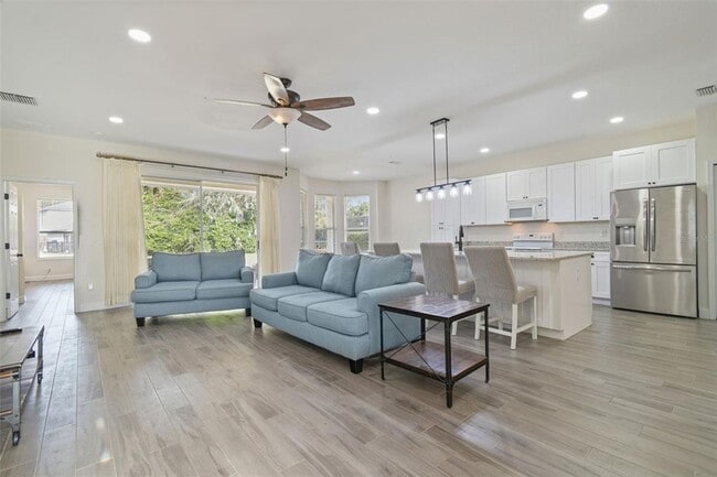 Building Photo - 3311 Stonebridge Trail