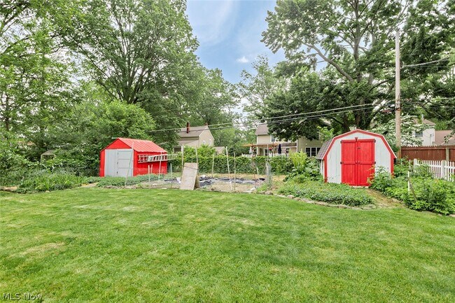 Building Photo - 8279 Westmoor Rd