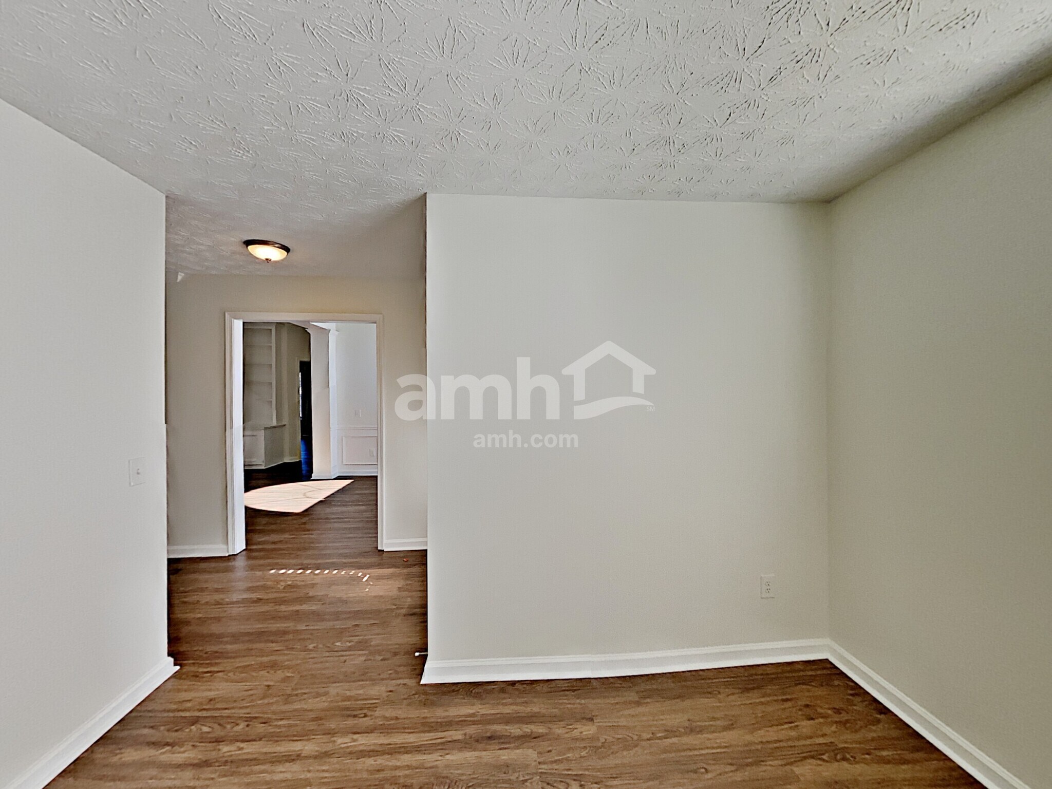 Building Photo - 18 Ludwick Ln