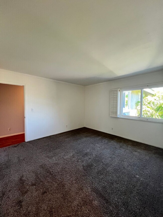 Building Photo - 3 Bed 2.5 Bath Fountain Valley Beauty Now Available