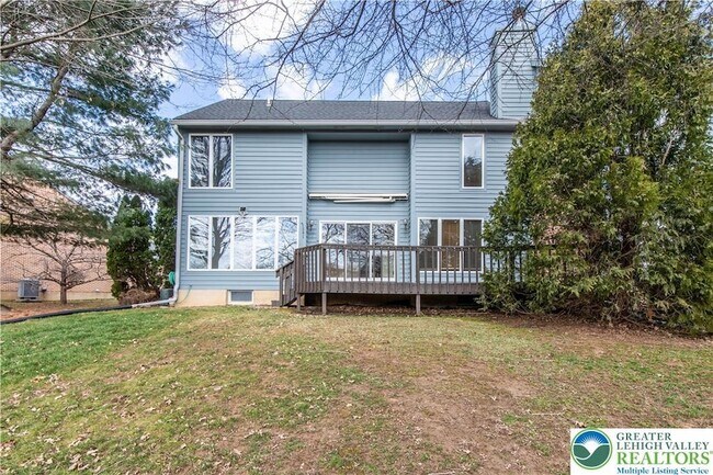 Building Photo - 5721 Crawford Dr