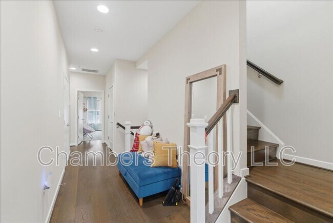 Building Photo - 42392 Soave Dr