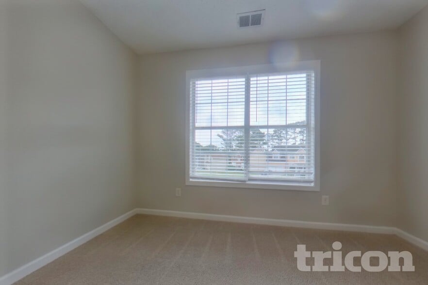 Building Photo - 1728 Brandon Lee Way SW