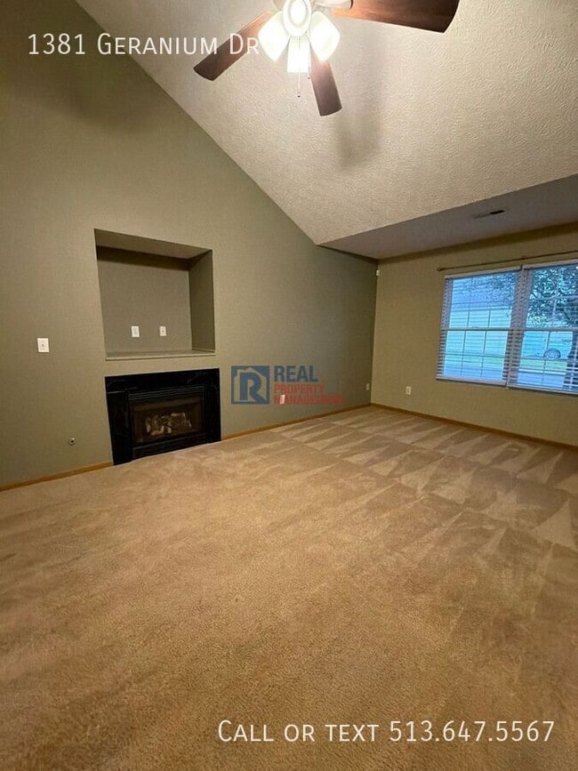 Building Photo - 1381 Geranium Dr