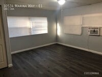 Building Photo - Large Studio Apartment in Mobile Home Comm...