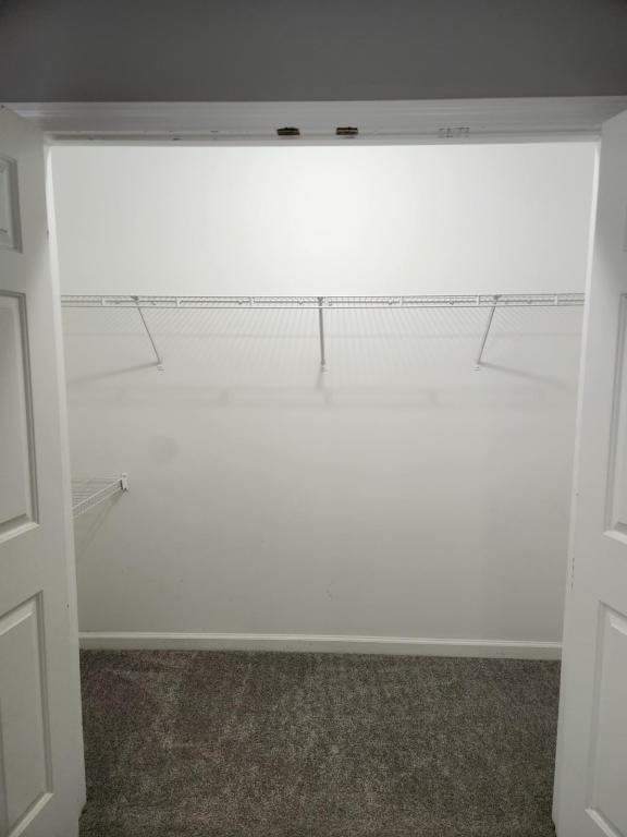 Building Photo - 111 Maddux Ln