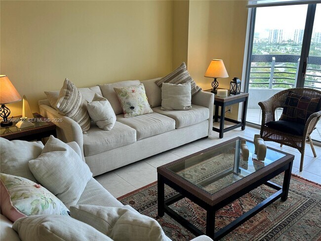 Building Photo - 3530 Mystic Pointe Dr