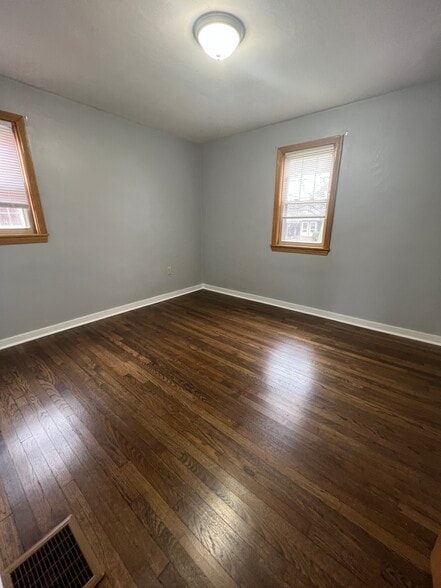 Building Photo - 720 Cranberry St