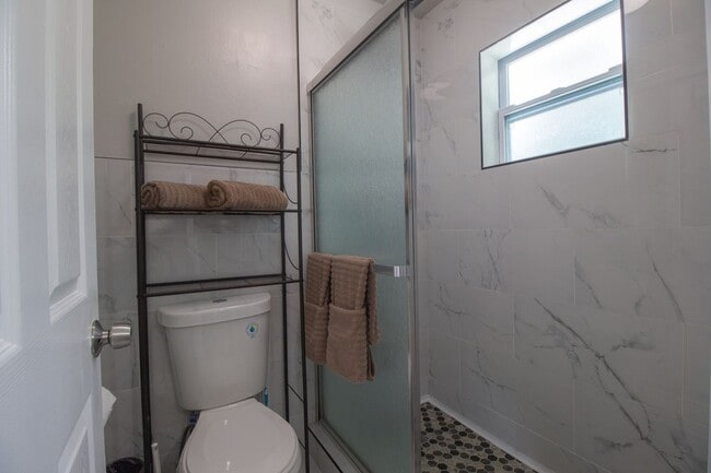 Building Photo - 77 Cardinal Dr