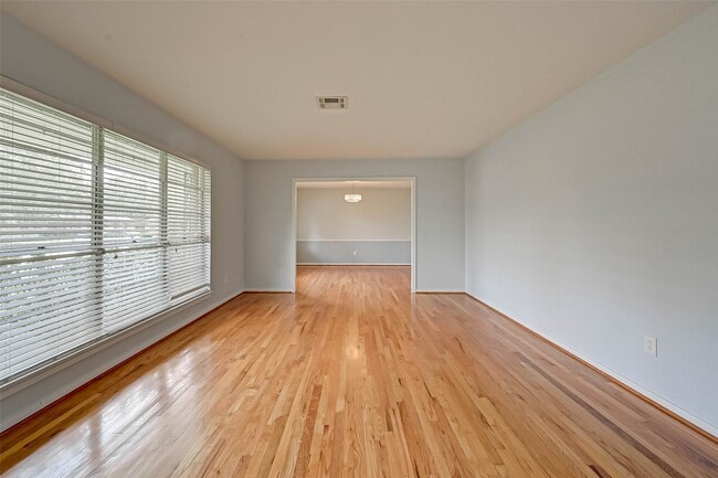 Building Photo - 5734 Spellman Rd