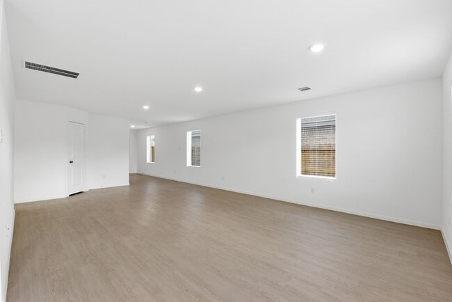 Building Photo - 6323 Geyser Starish Dr