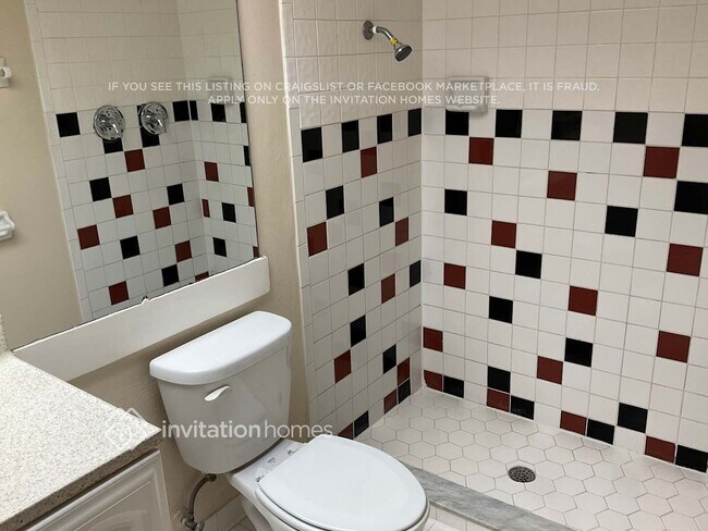 Building Photo - 1827 76th St W