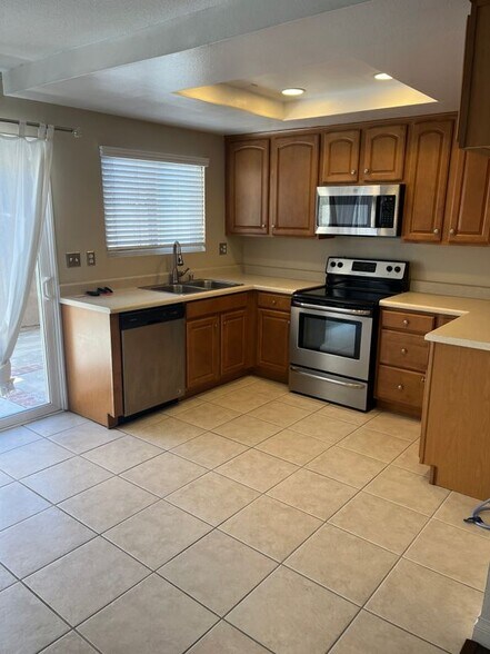 Building Photo - 16837 Bream Ln