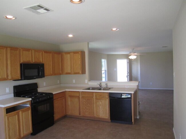 Building Photo - 13124 Maidenhair Tr