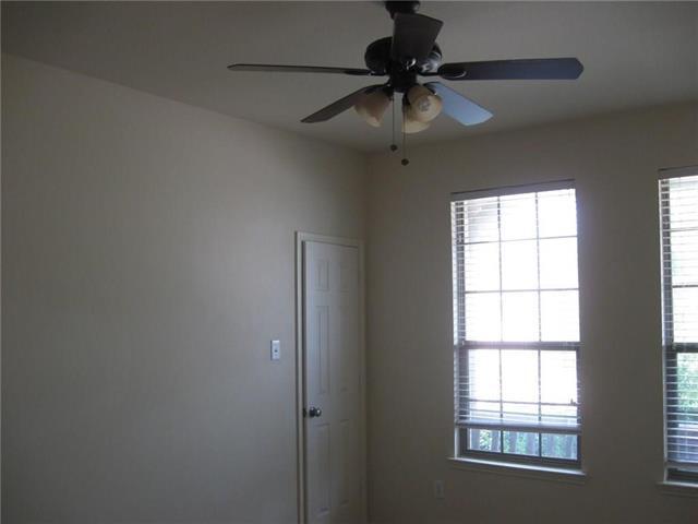 Building Photo - 13240 Padre Ave