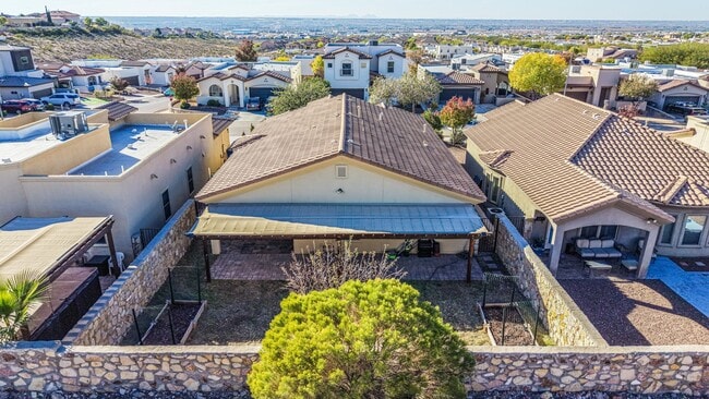 Building Photo - Beautiful 3 bed-2 baths home in 79911