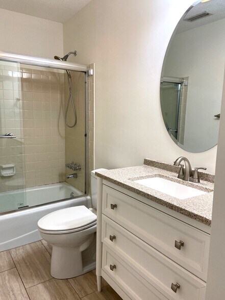 Building Photo - 223 Cambo Ter