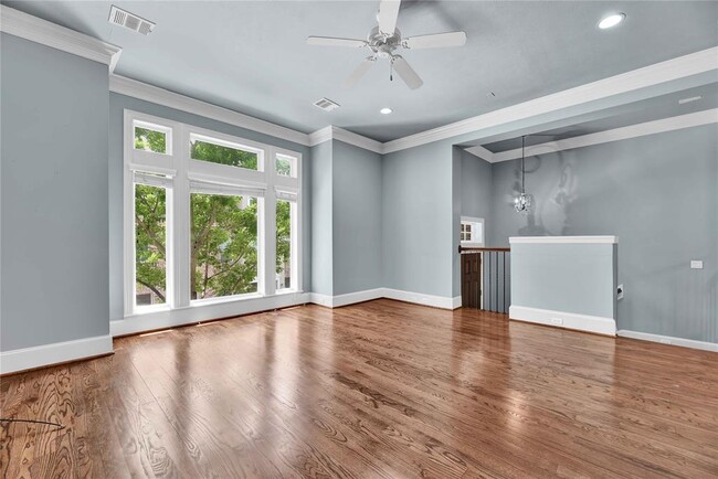 Building Photo - 4631 Regent Manor Dr