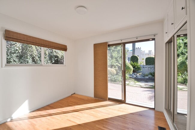 Building Photo - 4 Bedroom Home on Cul de Sac in Hermosa Beach ** Coming soon 4/21/2026**