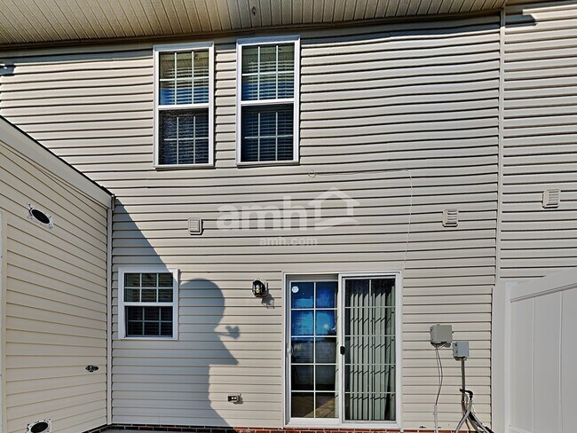 Building Photo - 4022 Tarrant Trace Cir