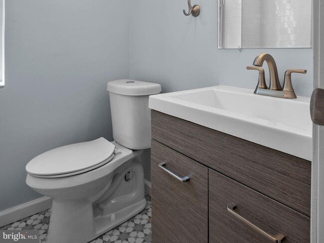 Building Photo - 1529 N 28th St