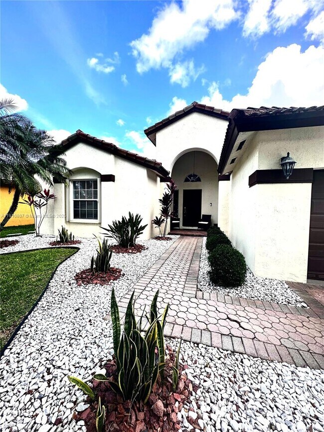 Building Photo - 3501 SW 142nd Ave