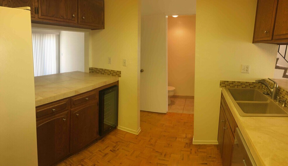 Kitchen & 1/2 Bath - 3033 Hollycrest Dr