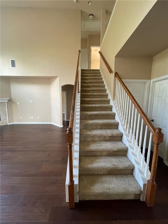 Building Photo - 704 S Frontier Ln