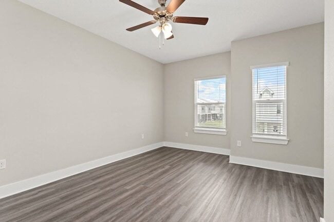 Building Photo - 306 N Sand Palm Rd